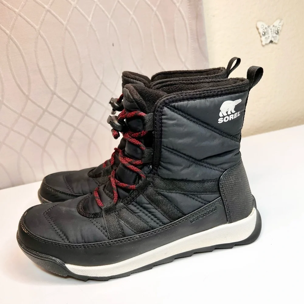 Sorel Whitney II Short Lace Boots Boys  Shoes Size 5 Snow Winter